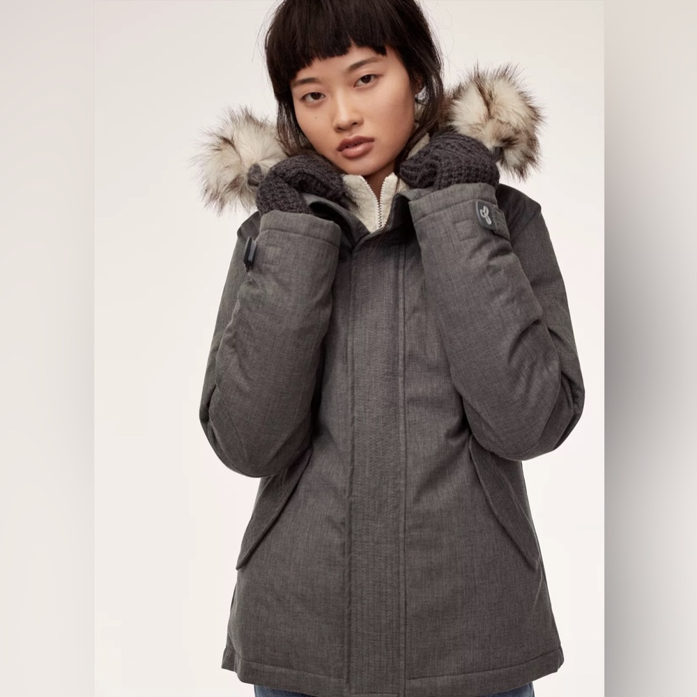aritzia vail parka - Picture 14 of 17